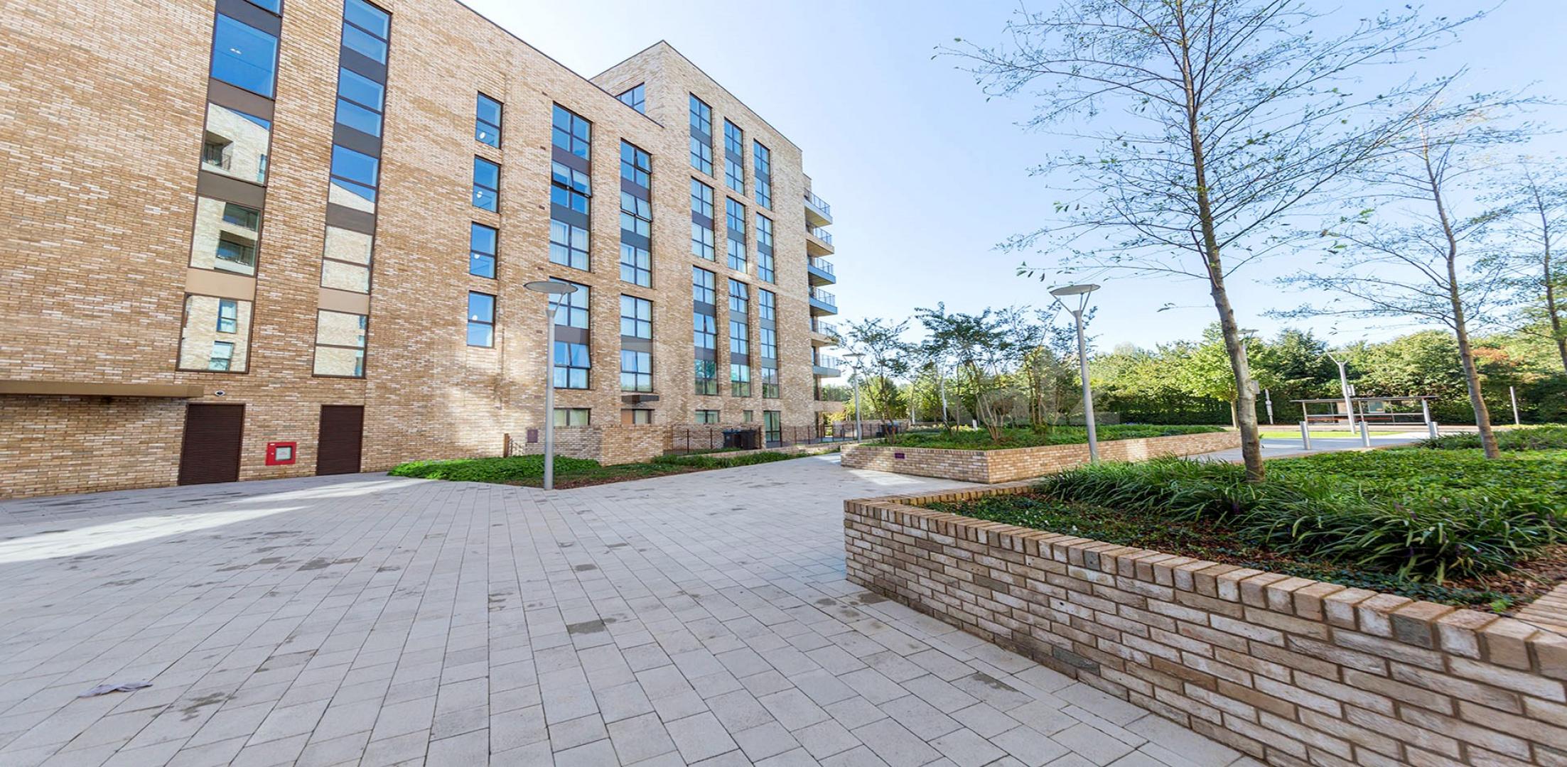 			UNDERGROUND PARKING SPACE , 1 Bedroom, 1 bath, 1 reception Apartment			 Royal Waterside, Lakeside Drive, Park Royal 